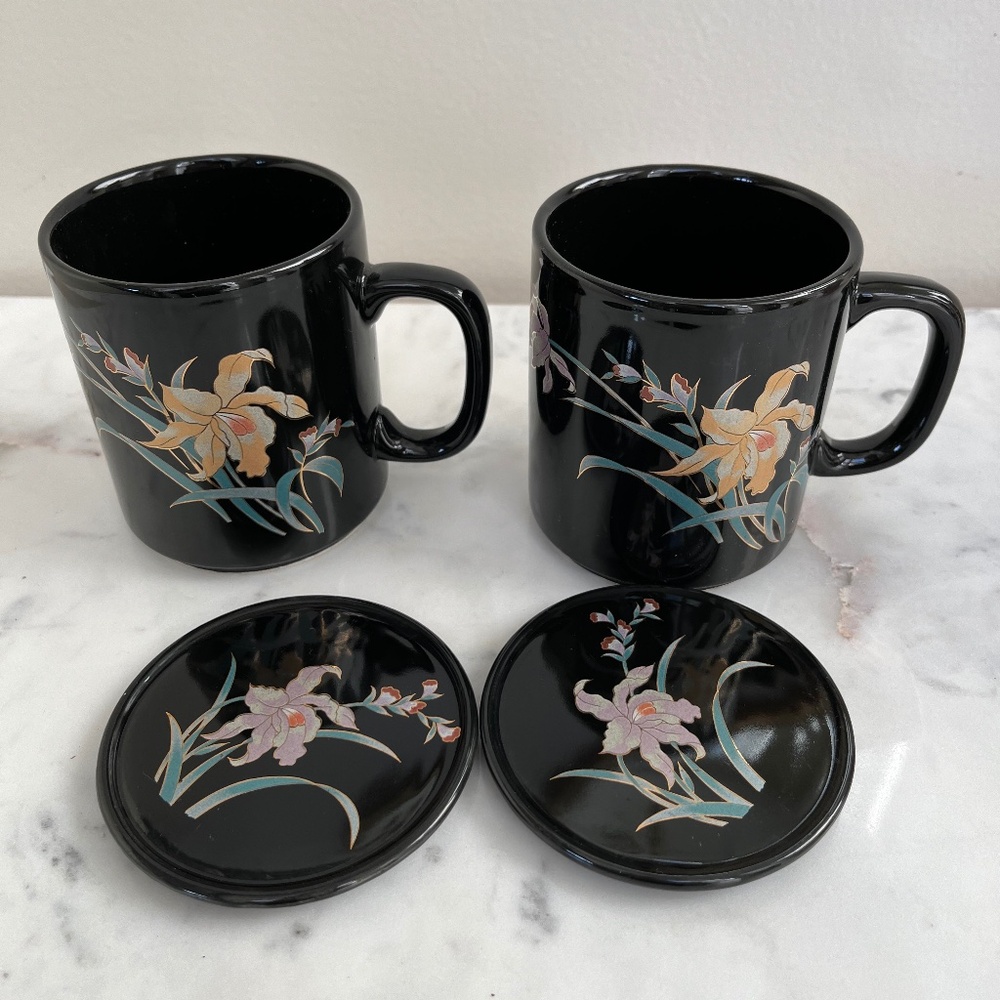 Vintage 1970s Interpur Black Floral Daffodil Mug Set of 2 with lids